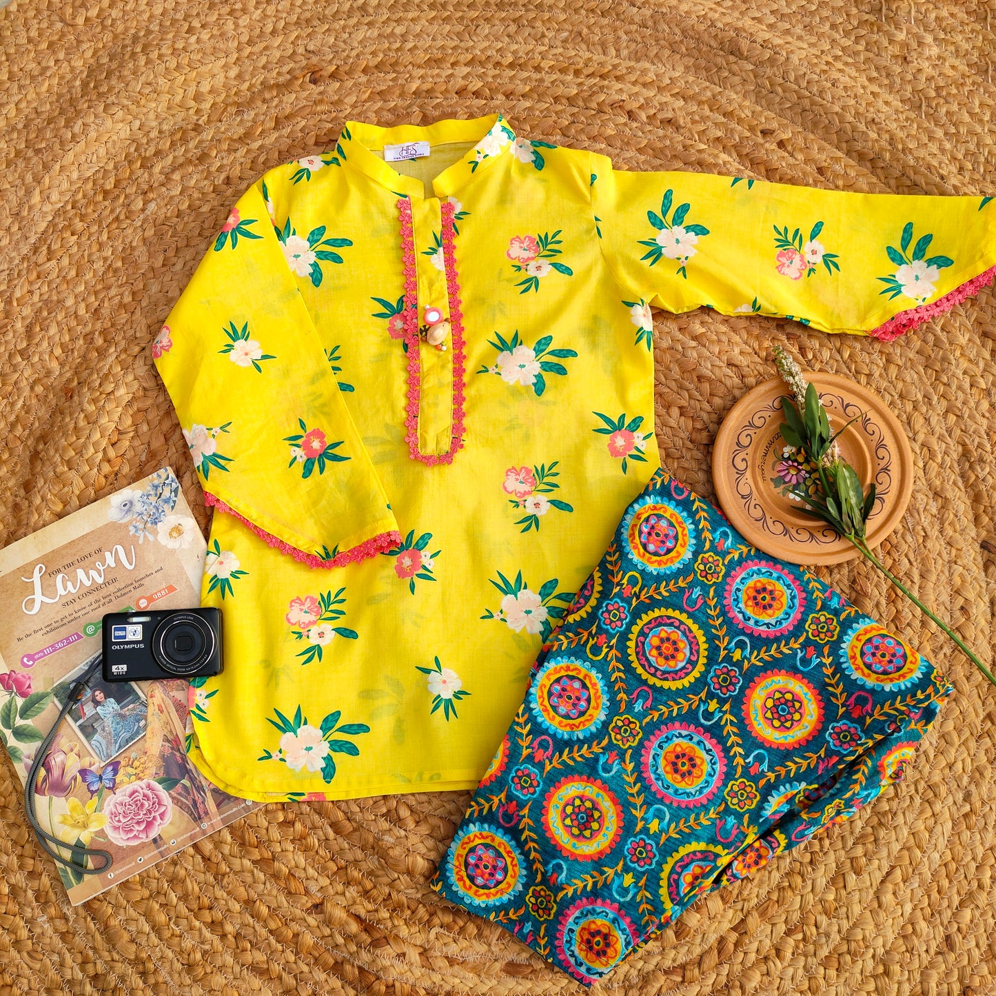 Sunshine 2 PC Lawn suit (GEC-0015)